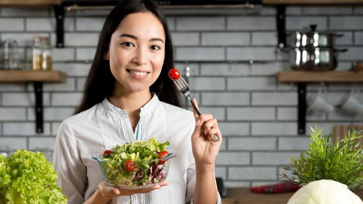 Viral! 'Poopmaxxing' hingga 'Diet Coke Protein': 4 Tren Kesehatan Juni 2026 yang Bikin Ahli Angkat Bicara